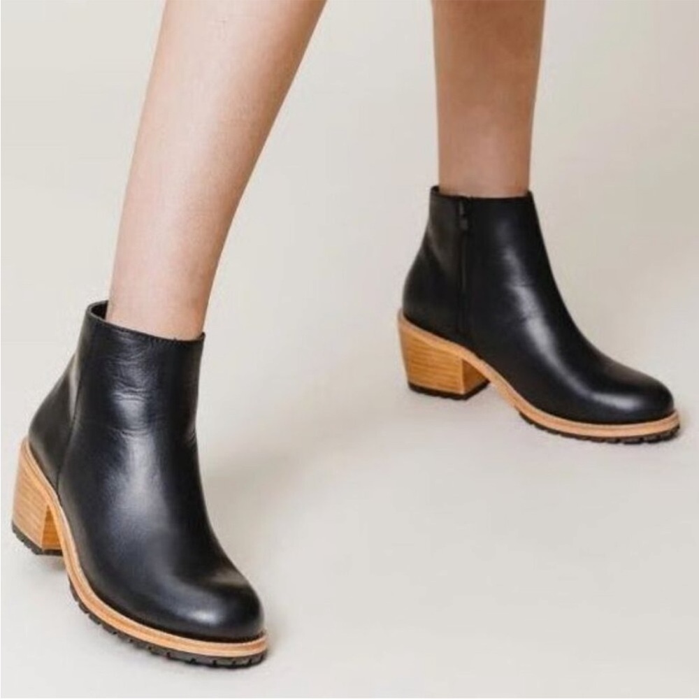 Patina PORTLAND LEATHER ALMOST PERFECT ANKLE BOOTIES SIZE 9.5 - Picture 1 of 11